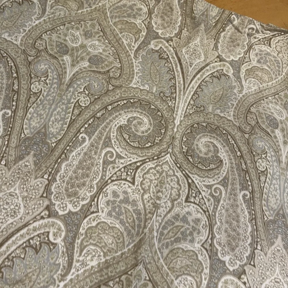 Waverly Cashmere Pearl Ascot Valance 50
